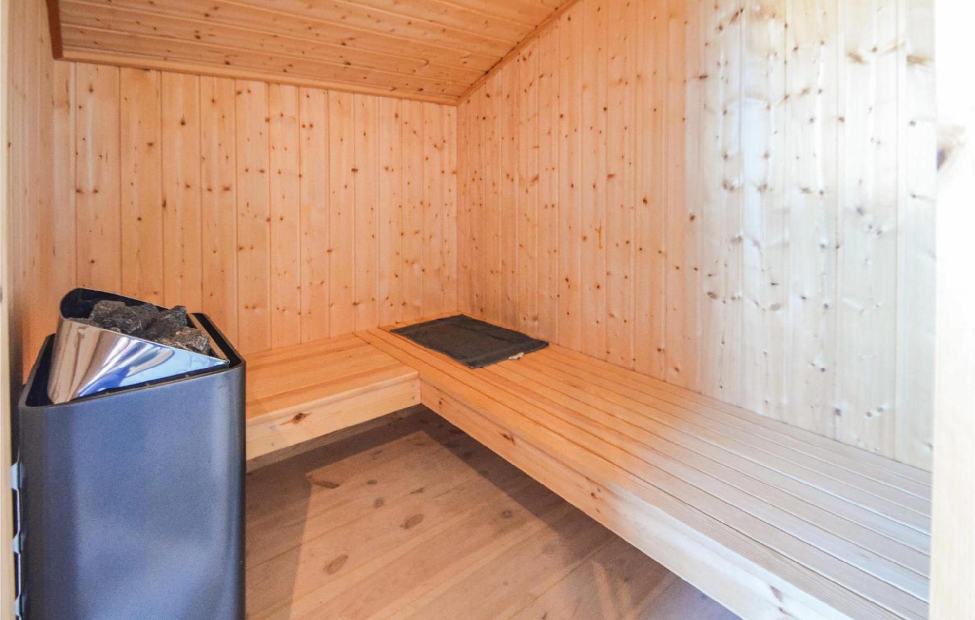 4 Bedroom Pet Friendly Home In Fjerritslev Екстериор снимка